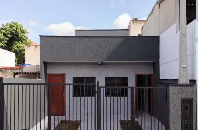 Casa nova no sta. esmeralda em ótimo local. muitos comércios no entorno. aceita financiamento caixa.