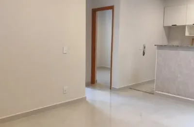 Lindo apartamento com quintal no condomínio serra bonita, jd. guarujá  zona oeste.