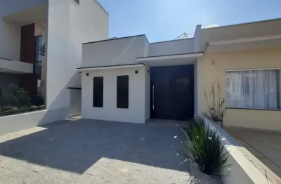 Casa no condomínio horto florestal 1. ótimo acabamento. valor de oportunidade.