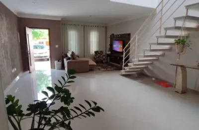 Belo sobrado no condomínio horto florestal 2. aceita permuta até 50% do valor.