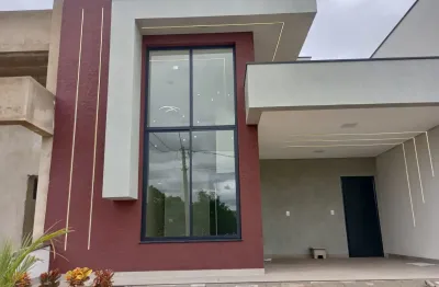 Belíssima casa com piscina no condomínio reserva ipanema. segurança, lazer e contato com a natureza.