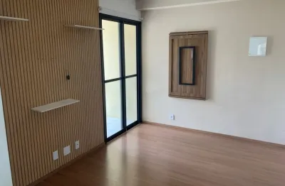 Apartamento no 7º andar com belíssima vista. condomínio monte verde zona leste.