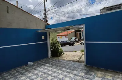Ótima casa bem próximo a Av Vinícius de Moraes Pq São Bento Individual.