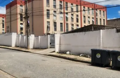 Apartamento no condomínio Cerejeiras no coração do Central Parque. No valor estão inclusas todas as despesas.