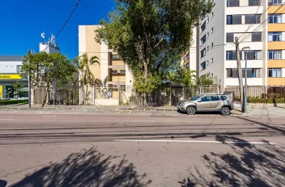 Apartamento em localização estratégica: praticidade, segurança e valorização no centro cívico.