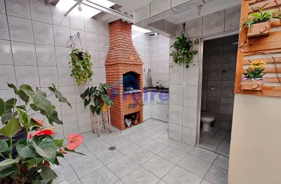 Excelente sobrado! no centro do rudge ramos, próximo a tudo!