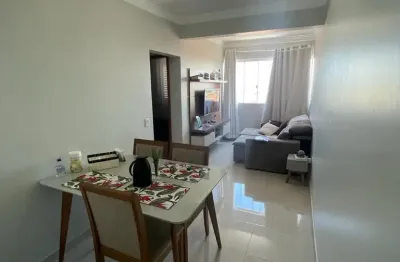 Venda somente à vista. um apartamento pronto para receber você e sua família, com ótimo custo-benefício. não perca essa oportunidade de realizar o sonho da casa própria.