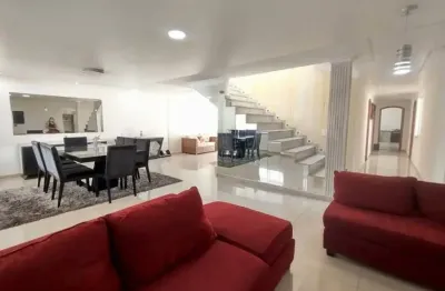 Casa com 3 quartos à venda na Rua Monte Carmelo, 1, Parque Morumbi, Mogi das Cruzes