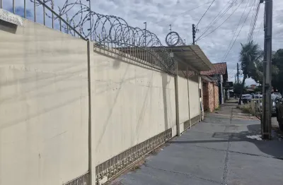Casa com 2 quartos à venda na P 32, 90, Setor dos Funcionários, Goiânia