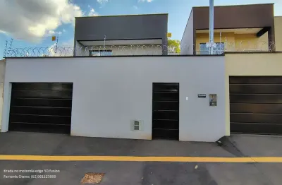 Casa com 3 quartos à venda na Rb 17, Residencial Recanto do Bosque, Goiânia