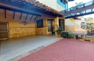 Casa com 4 quartos à venda na Da Liberdade, 100, Setor Jaó, Goiânia