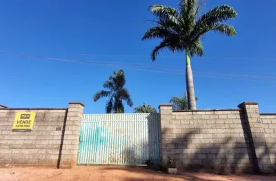 Chácara com 2 dormitórios à venda, 3021 m² - Chácara Santa Luzia - Trindade/GO