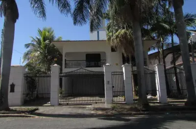 Sobrado com 4 quartos, 410 m² - setor marista/ goiânia