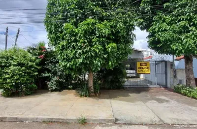 Casa a venda no setor parque amazônia, localizada próxima ao shopping buriti.