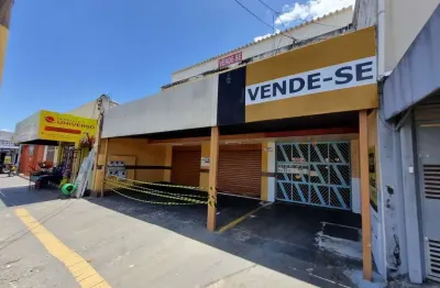 Sobrado comercial com uma loja em baixo 4 salas em cima e uma casa de 2 dormitórios à venda, 445 m² por R$ 1.040.000 - Setor Centro Oeste - Goiânia/GO