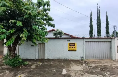 Casa com 3 quartos à venda na Avenida Neddermeyer, Cidade Jardim, Goiânia