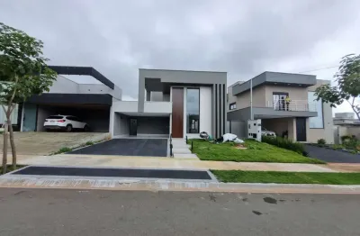 Casa de Alto Padrão no Parque Ville Pinheiros - Aparecida de Goiânia