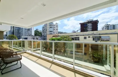 Apartamento decorado de 3 quartos, suíte com closet, roupeiro, lavabo, despensa e dependência completa.