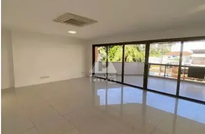 Apartamento de 3 suítes em 176 m² no jardim oceânico a 4 minutos da praia