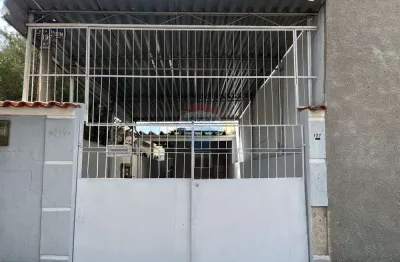 Casa com 1 quarto para alugar na Rua Cruz Jobim, 197, Vista Alegre, Rio de Janeiro