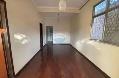 Oportunidade de Investimento: Casa + 2 Apartamentos + 01 Loja a Venda - PAVUNA