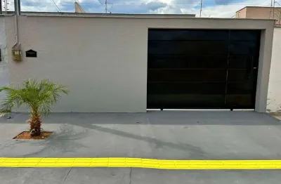 Casa com 2 quartos à venda na 14, Independência, Aparecida de Goiânia