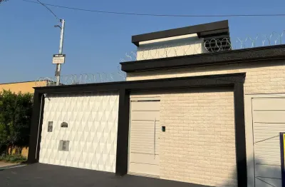 Casa com 3 quartos à venda na Coelho Neto, 24, Jardim Vila Boa, Goiânia