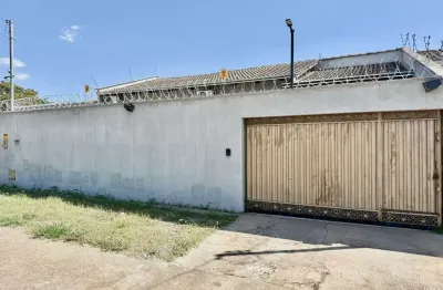 Casa com 3 quartos à venda na Alcides De Araújo Romão, Setor Faiçalville, Goiânia