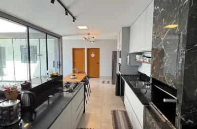 Casa com 3 quartos à venda na Avenida de Contorno Sul, Parque Anhangüera, Goiânia