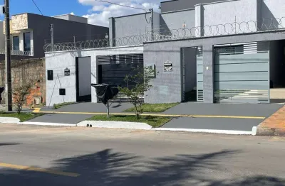 Casa com 3 quartos à venda na Benedito Gonçalves De Araujo, Residencial Flamingo, Goiânia