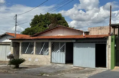 Casa com 9 quartos à venda na 2, 444, Vila Morais, Goiânia