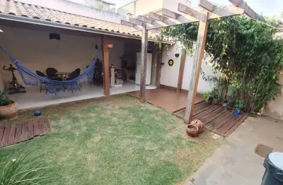 Casa com 3 quartos à venda na J83, Setor Jaó, Goiânia