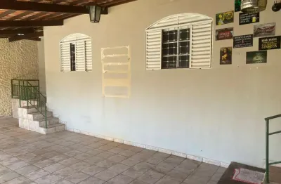 Casa com 4 quartos à venda na M2, Parque das Laranjeiras, Goiânia