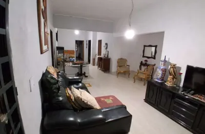 Casa com 5 quartos à venda na Rua Santa Maria, Jardim Planalto, Goiânia