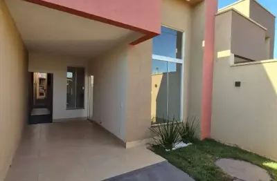 Casa com 3 quartos à venda na Avenida Piracanjuba, Setor Maysa, Trindade