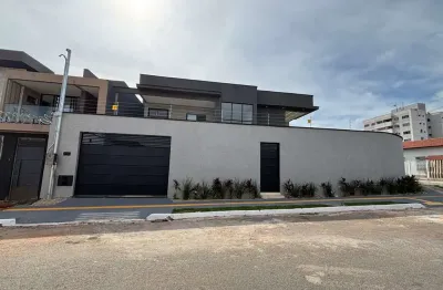 Casa com 4 quartos à venda na Rua Niterói, Jardim Belo Horizonte, Aparecida de Goiânia