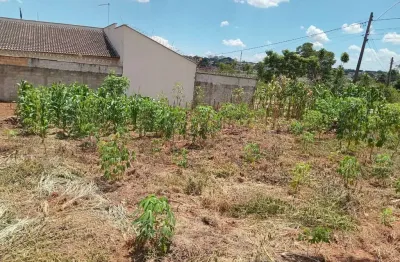 Terreno à venda na Avenida Bandeira, Residencial Cidade Verde, Goiânia