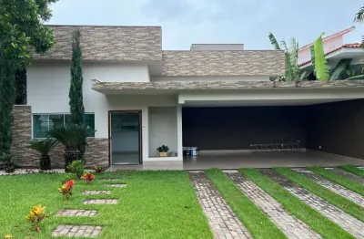 Casa em condomínio fechado com 4 quartos à venda na Rua Lago 10, Condomínio do Lago, Goiânia