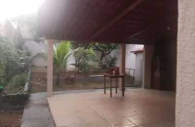 Casa com 3 quartos à venda na Rua Ecocuaba, 2, Jardim Helvécia, Aparecida de Goiânia