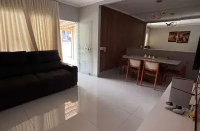 Casa em condomínio fechado com 3 quartos à venda na Rua Alegrete, Jardim Novo Mundo, Goiânia