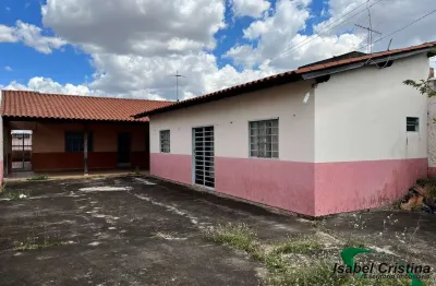 Casa padrão,com 2 quartos na qnf 12, taguatinga norte, brasília/df