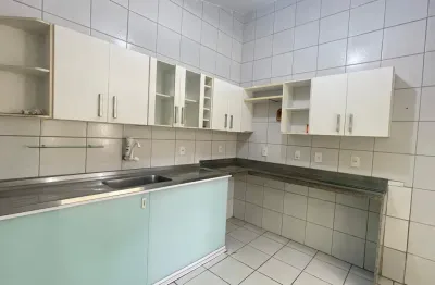 Casa com 3 quartos para alugar na Rua Valter Fernandes, 41, Capim Macio, Natal