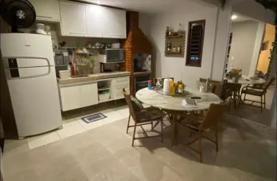 Casa com 3 quartos para alugar na Travessa Doutor Manoel Dantas, 445, Petrópolis, Natal