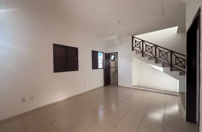 Casa com 3 quartos para alugar na Rua Açucena, 139, Nova Parnamirim, Parnamirim