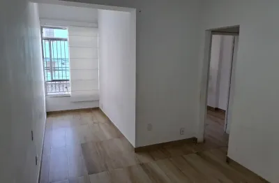 Belo quarto e sala em santa teresa colado na rua do riachuelo.