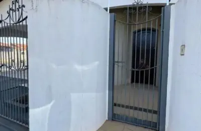 Casa para locação com quintal aluguel jardim bordon são jose do rio preto/sp