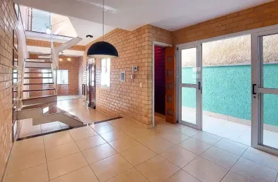 Casa em perdizes com estrutura para home office, espaço gourmet, solarium e proximidade de metrô e