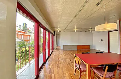Apartamento sofisticado com atmosfera industrial e toques de aconchego, perfeito para quem busca ex