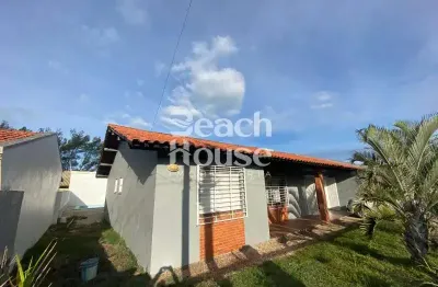 Linda e aconchegante casa com 3 dormitorios localizada na nova tramandaí!!