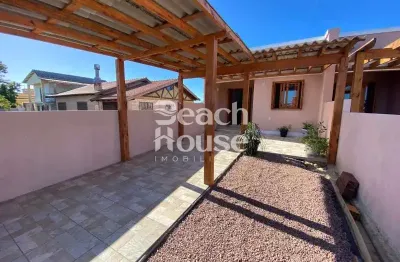 Casa exuberante localizada no bairro tramandaí sul costa mar!!